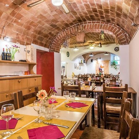 Albergo Dal Fata Gambassi Terme Esterno foto